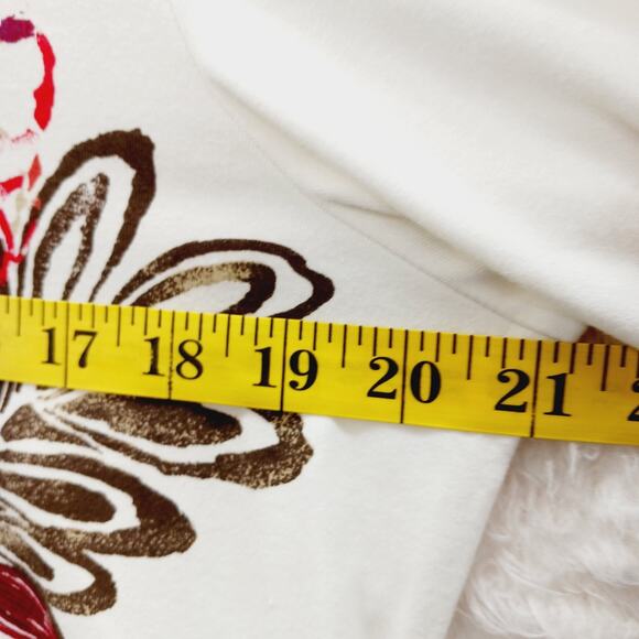 T-Shirt Size M Cream Red Olive Floral Bead Bloomcore Maximalist Vacation Casual - Picture 13 of 16